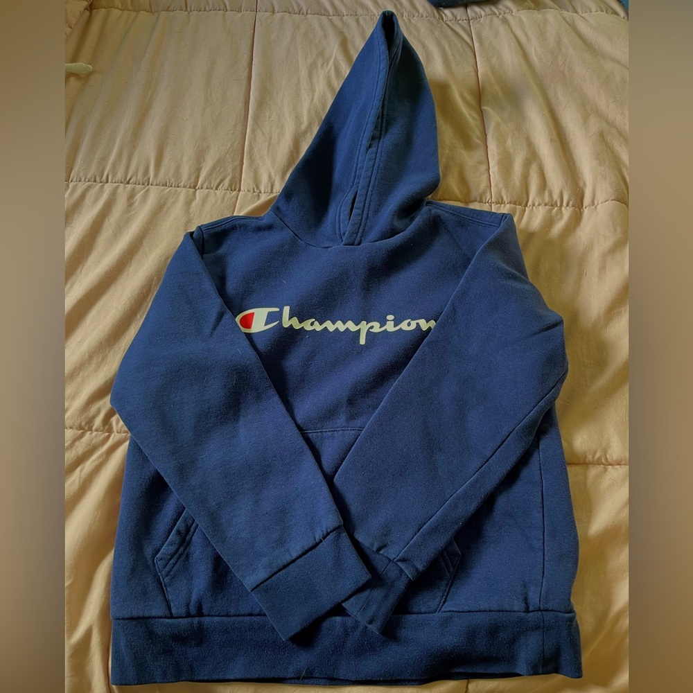 Boys Champion navy blue sweatshirt size small